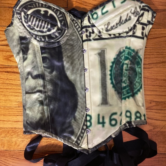 Money Corset The Remix LA - Picture 4 of 6